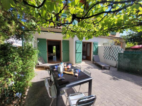 Gîte Villa de 78 m2 à 400m de la plage + piscine
